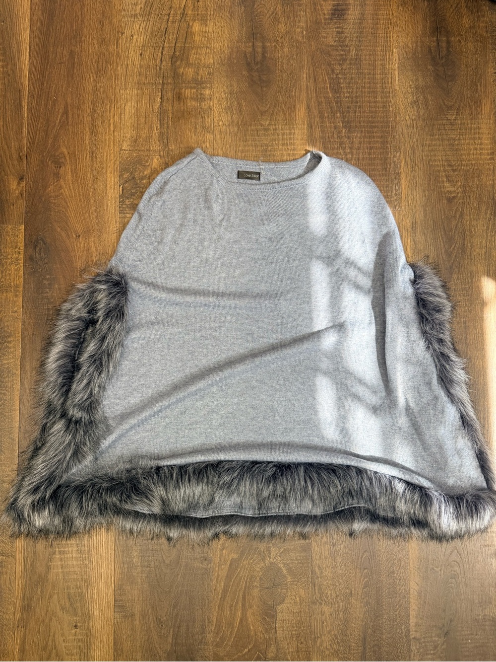 Love Token Gray Sweater Poncho with Faux Fur Trim